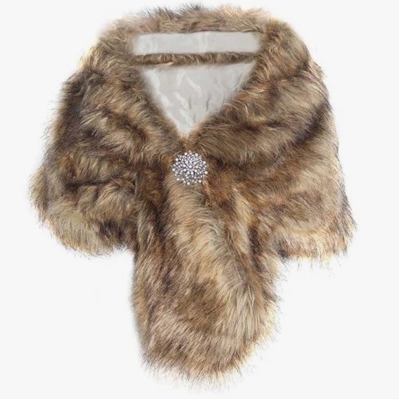 Faux Fur Wrap - Picture 1 of 2